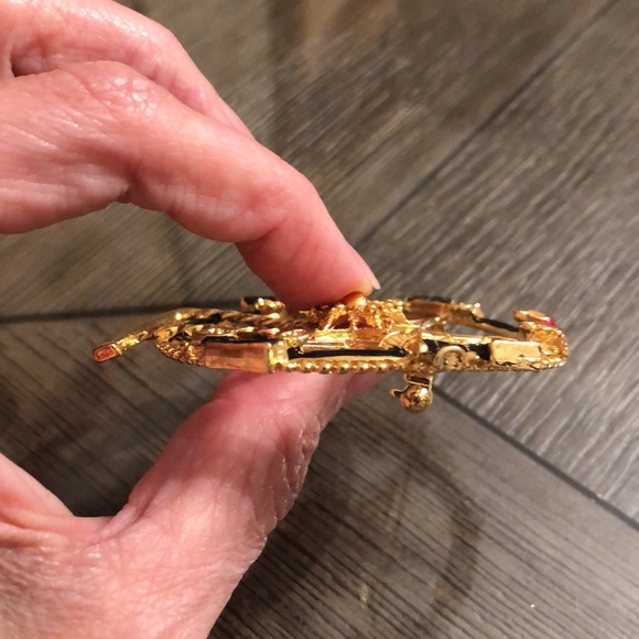 Vintage Goldtone Ferris Wheel Pin with Cars & Trains - Picture 13 of 16